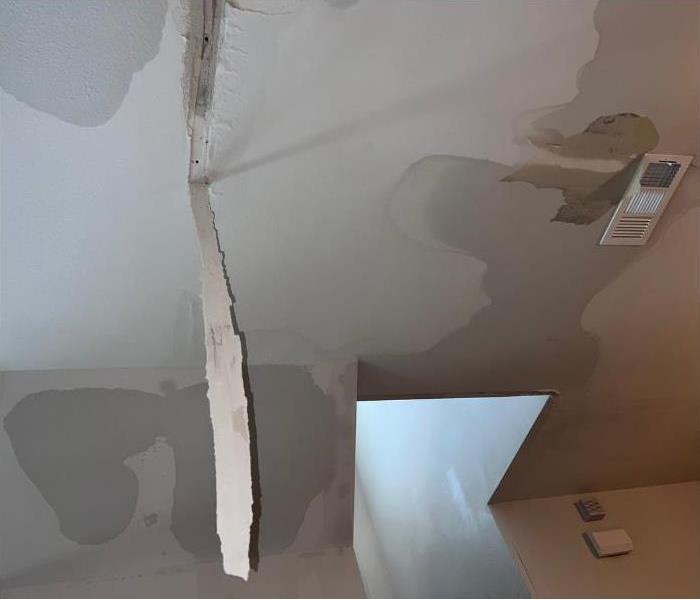 residential water damage to ceiling 